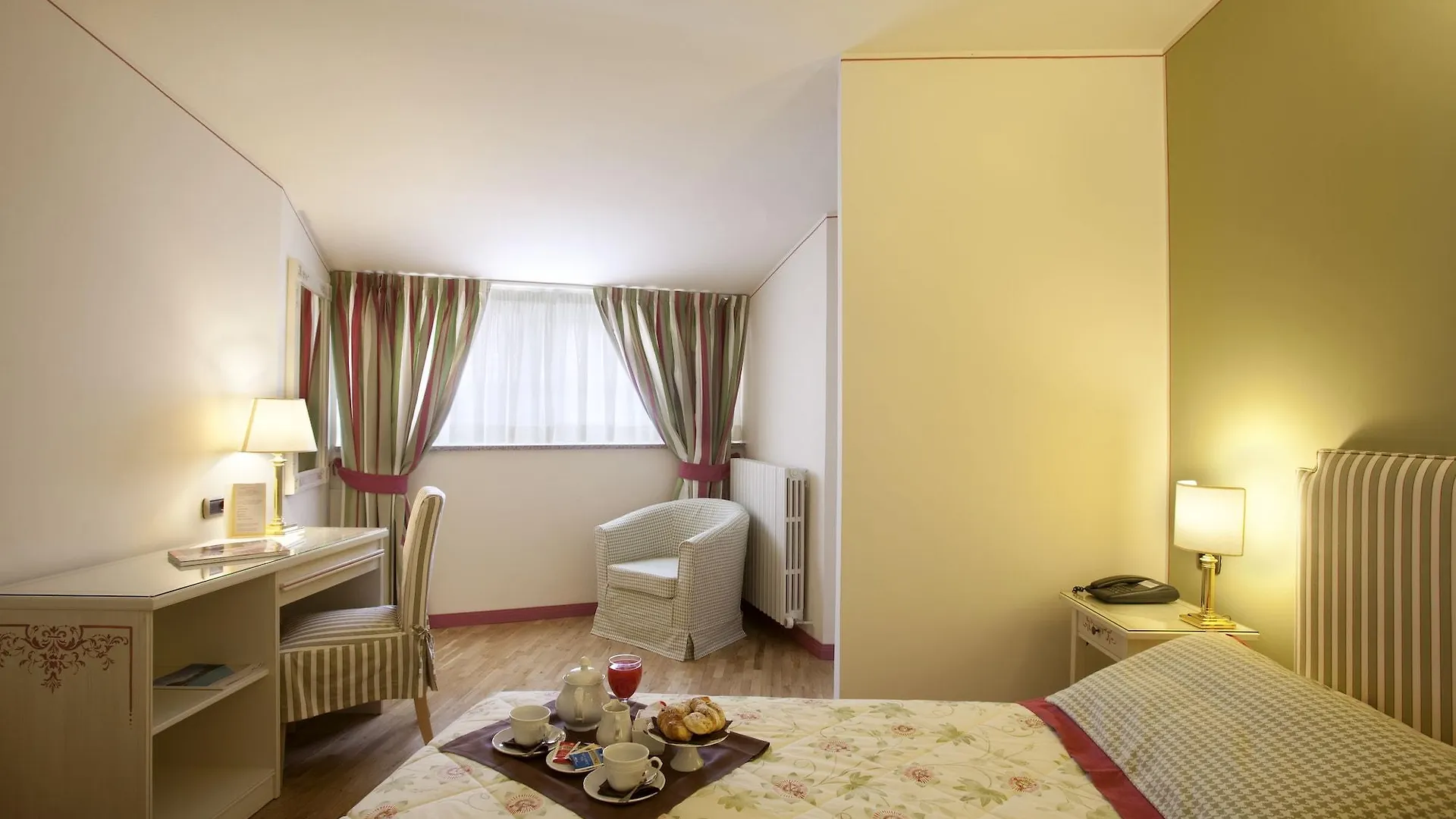 ***  Hotel Posta Moltrasio Italy