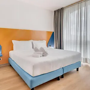 Bergamo Executive Отель