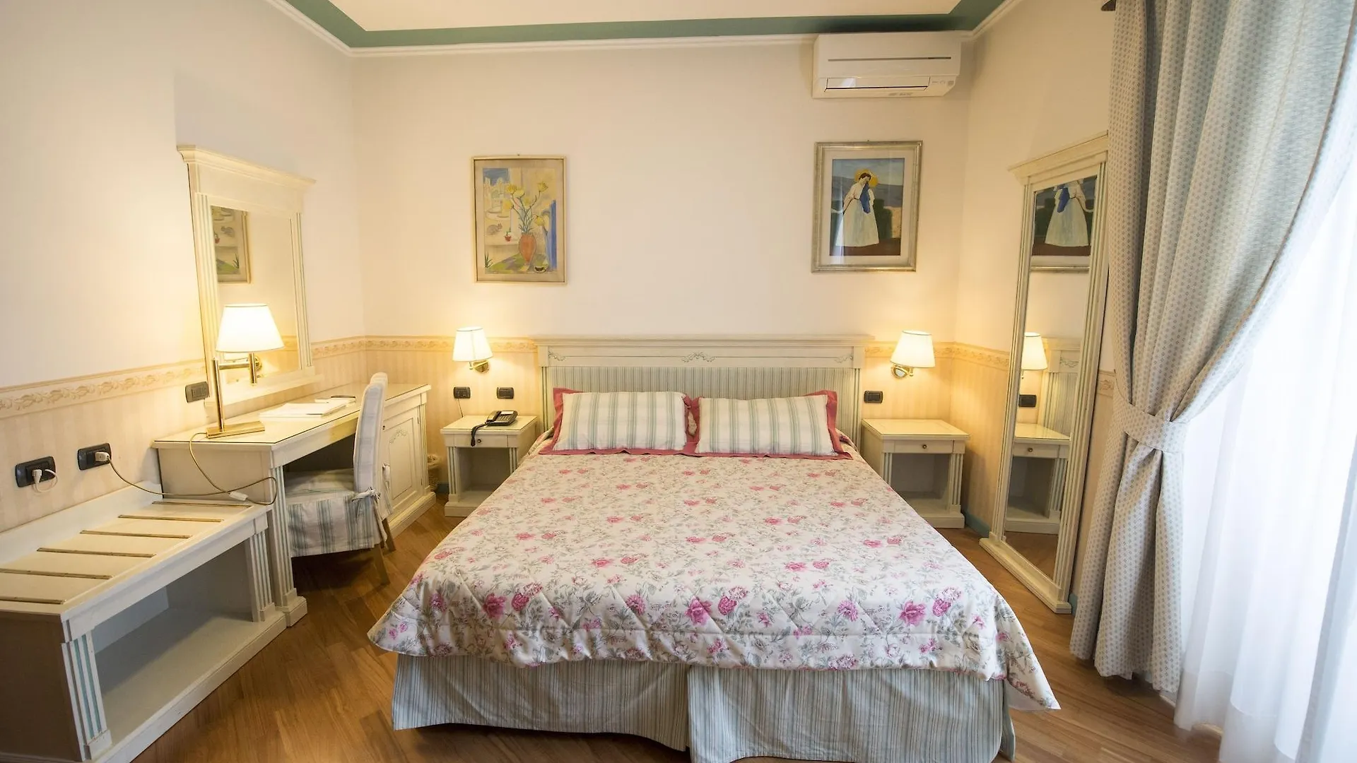 Hotel Posta Moltrasio Italia