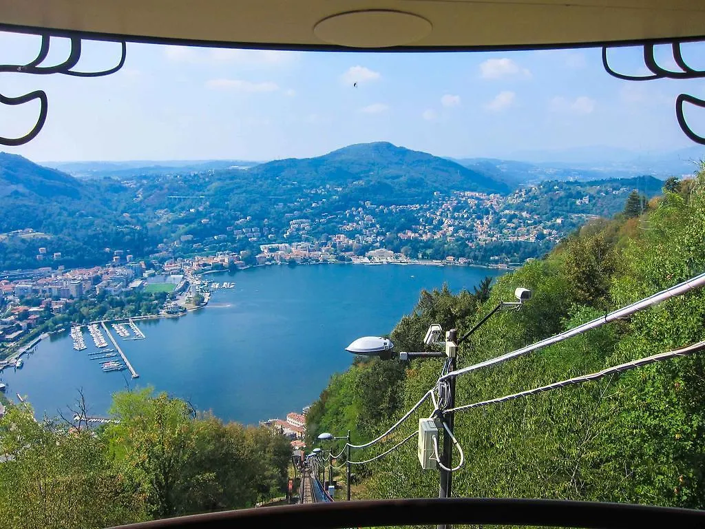 Hotel Posta Moltrasio 3*,